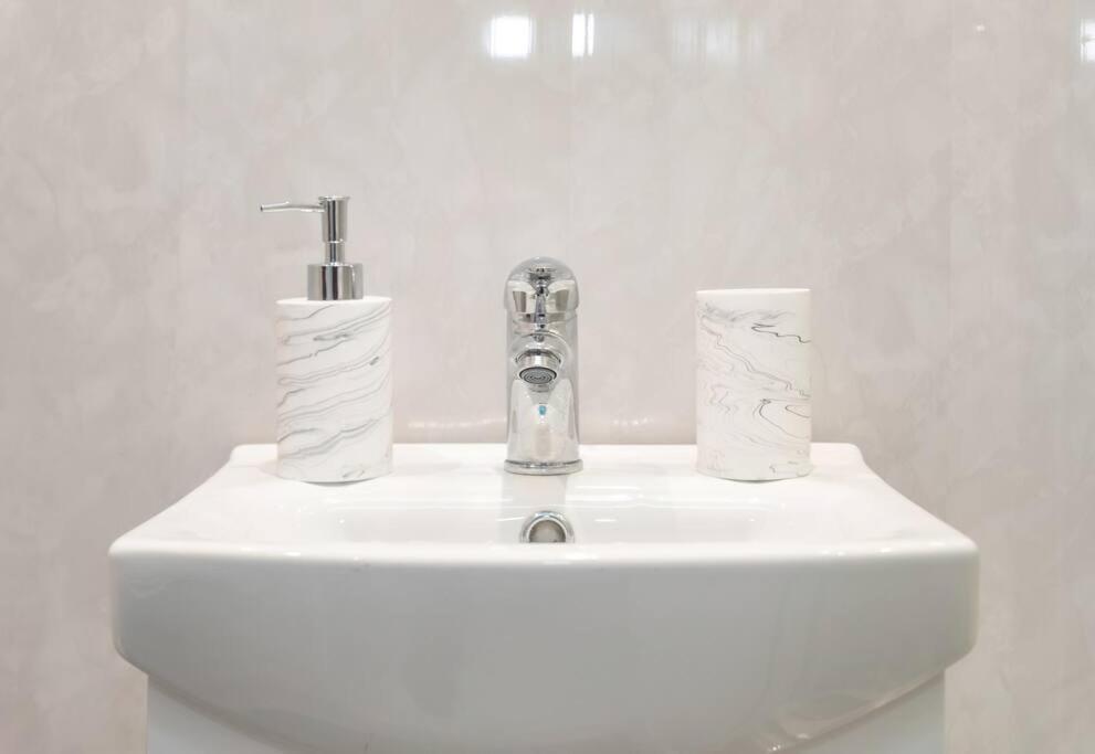 Luxury Living - Lovely 1 Bedroom Apartment ストックトン・オン・ティーズ エクステリア 写真