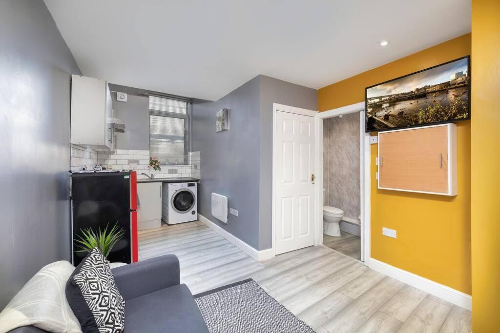 Luxury Living - Lovely 1 Bedroom Apartment ストックトン・オン・ティーズ エクステリア 写真